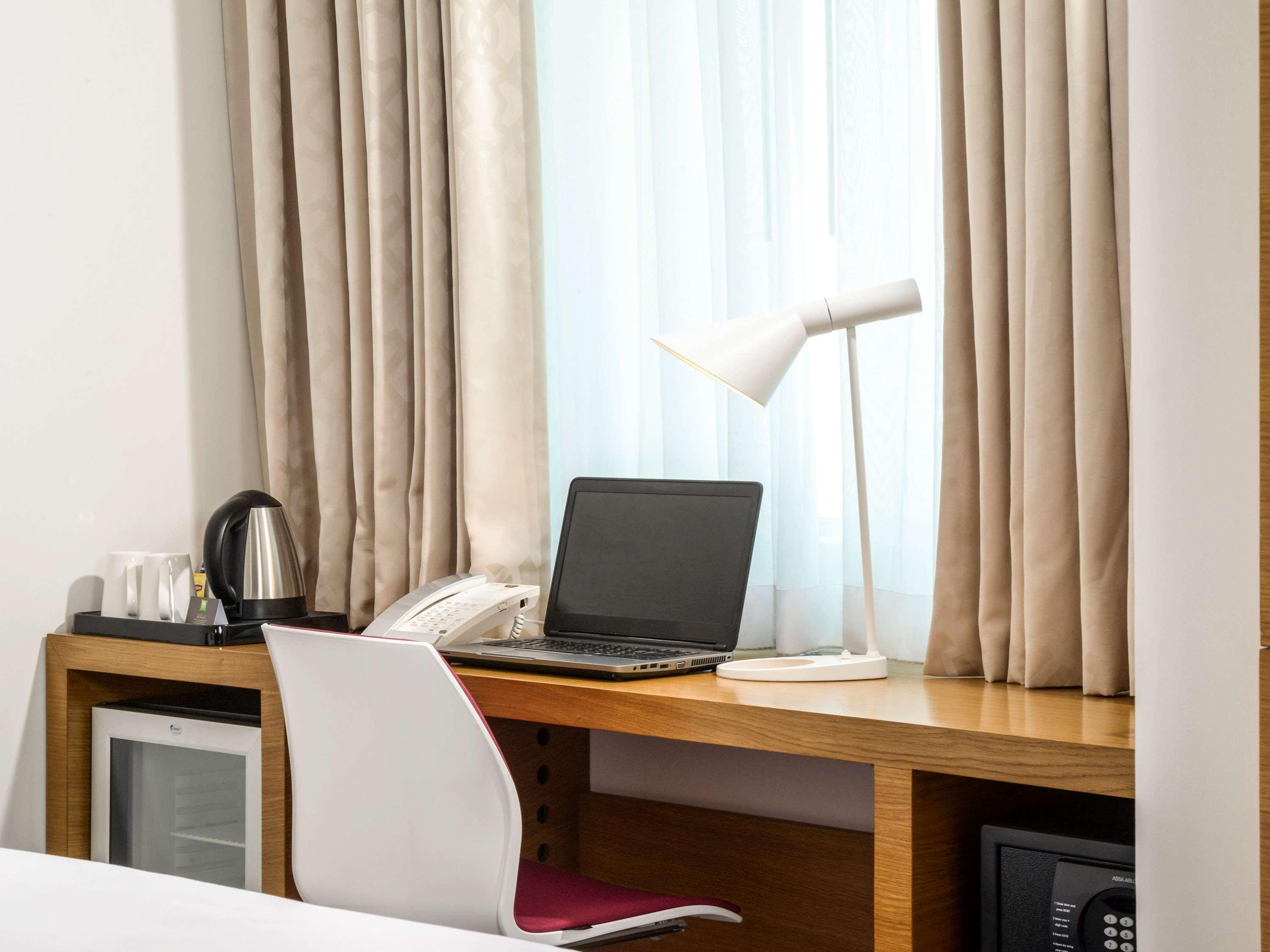 Ibis Styles Manama Diplomatic Area Exterior foto